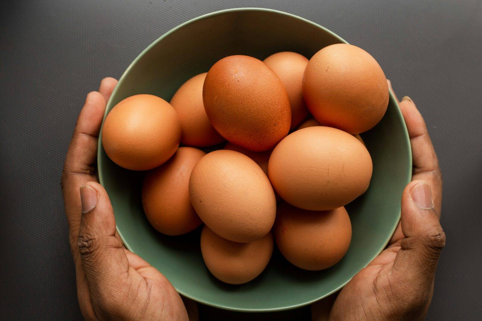 Ile jajka mają kalorii?